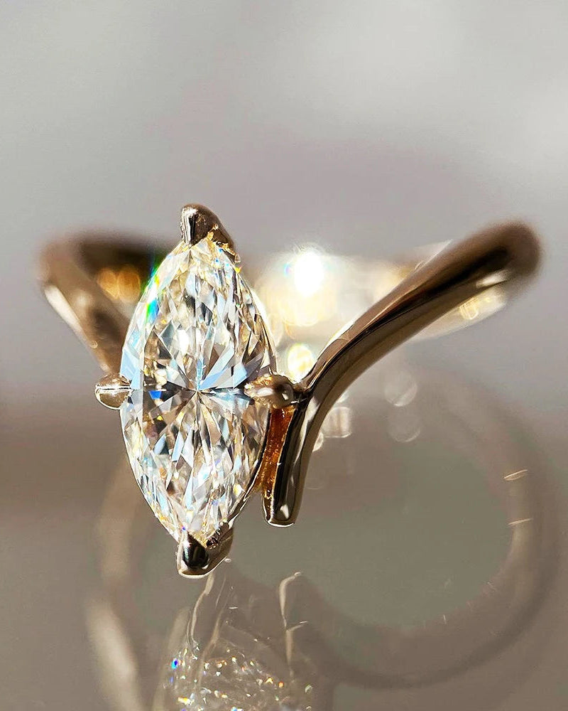 Marquise Lumière Moissanite Ring Set