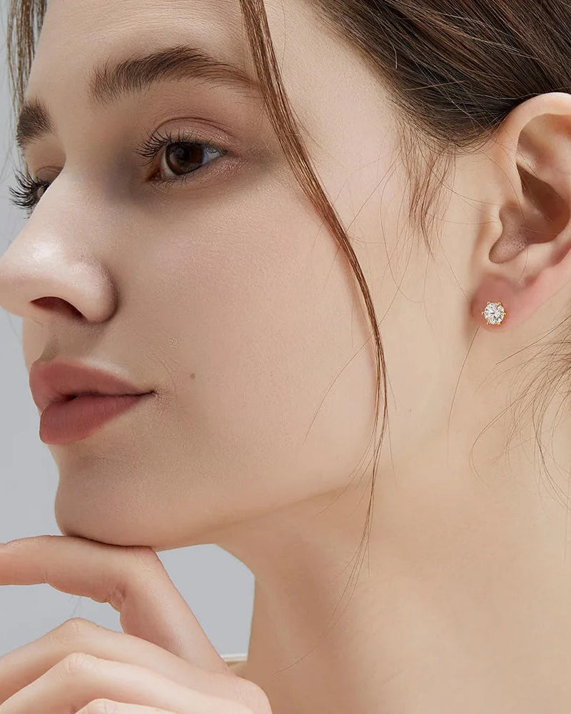 Solane Moissanite Studs