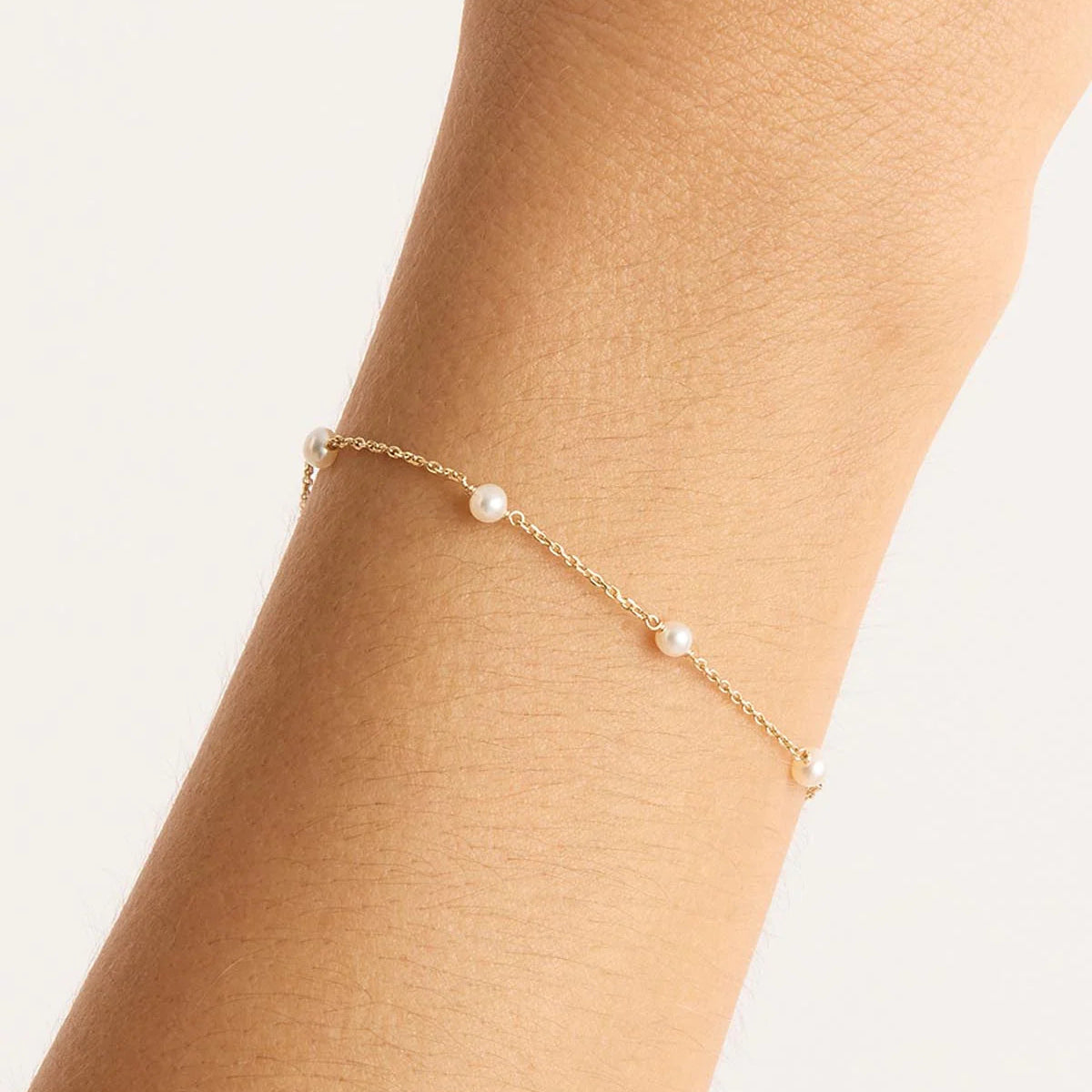 Serene Pearl Bracelet