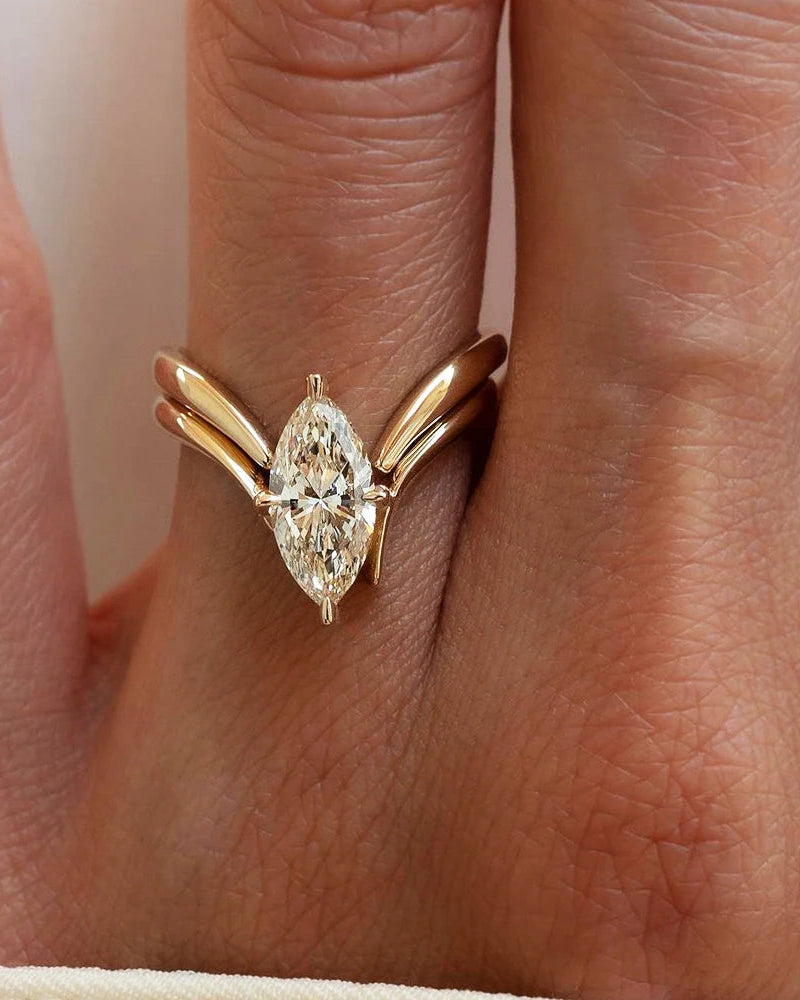 Marquise Lumière Moissanite Ring Set