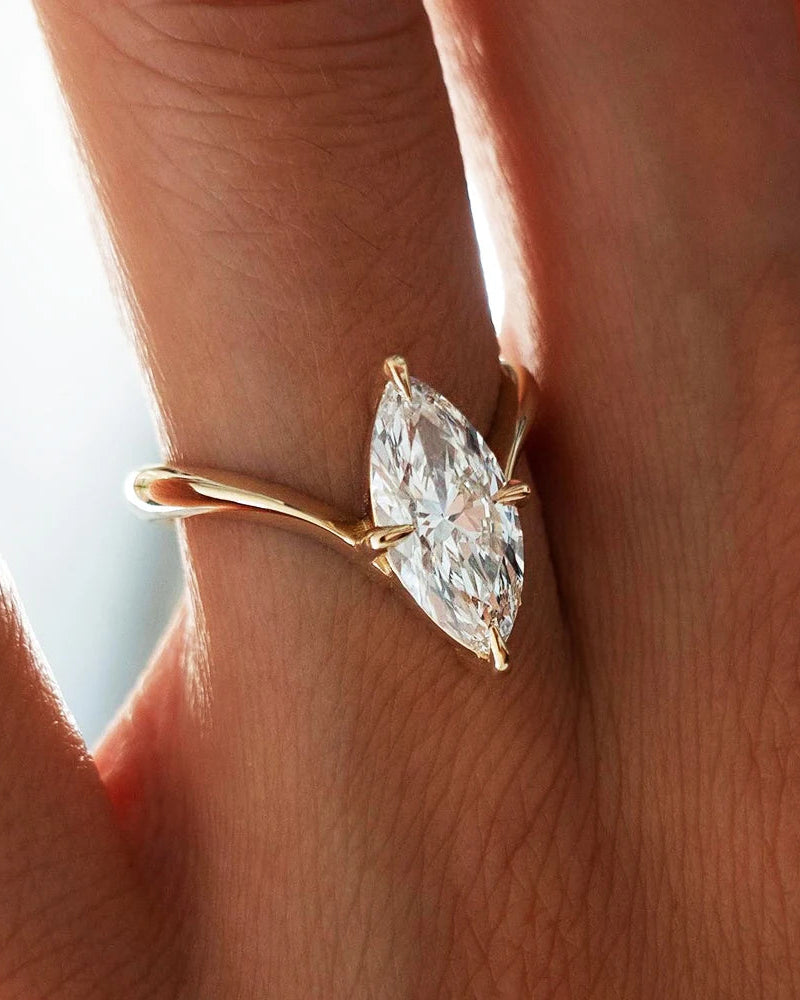 Marquise Lumière Moissanite Ring Set